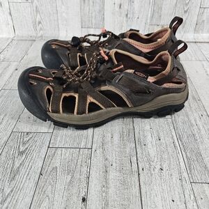 KEEN woman's US 7.5 Newport H2 Brown Sport Sandals Hiking Trail Shoes salmon